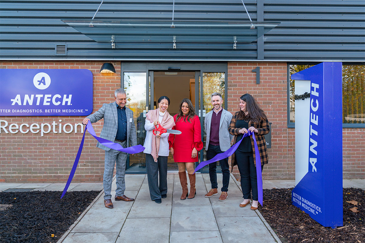 Antech opens the door to new veterinary diagnostics reference laboratory in the UK